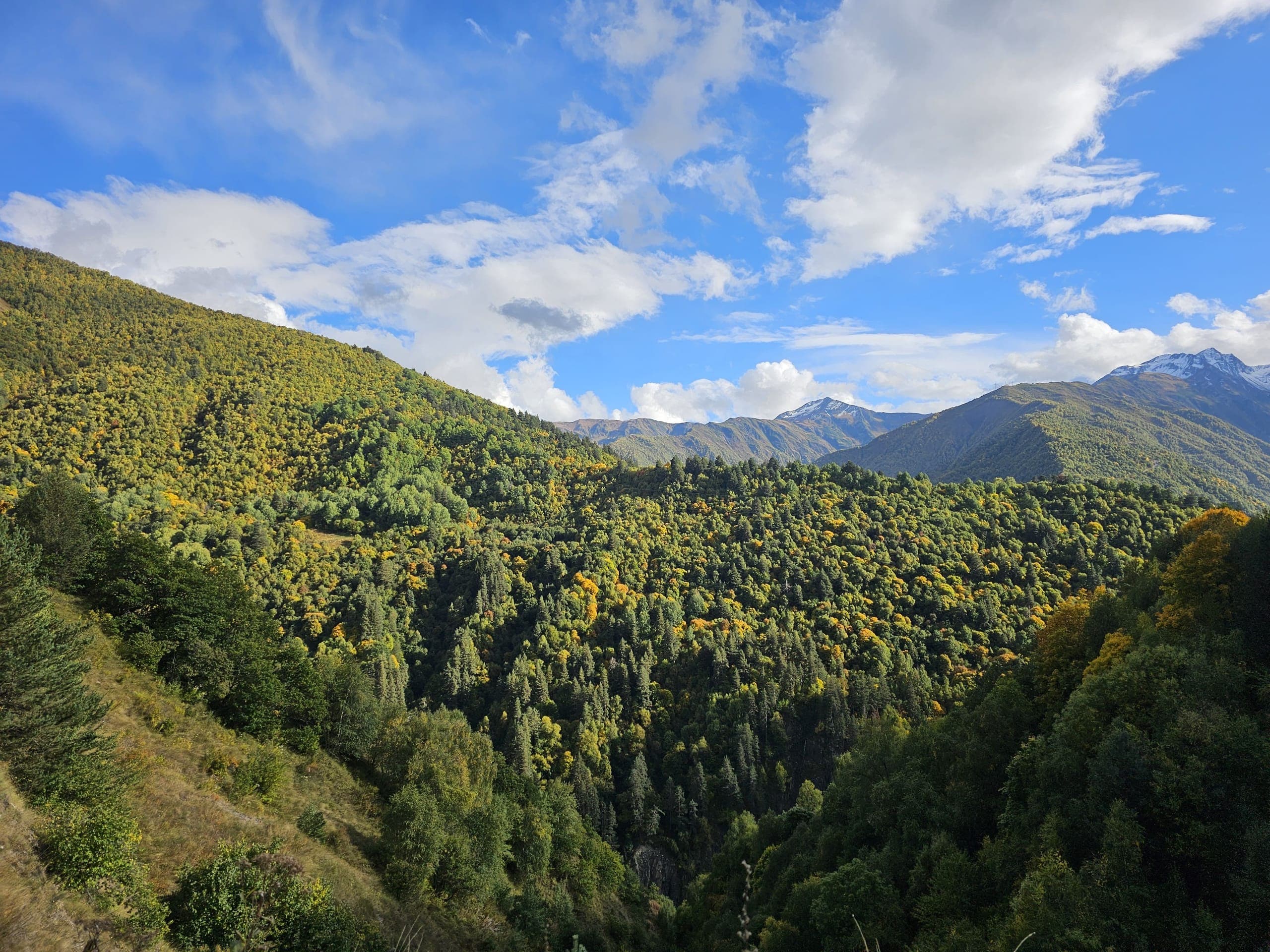 Mountain scenery on Adishi to Iprali trail