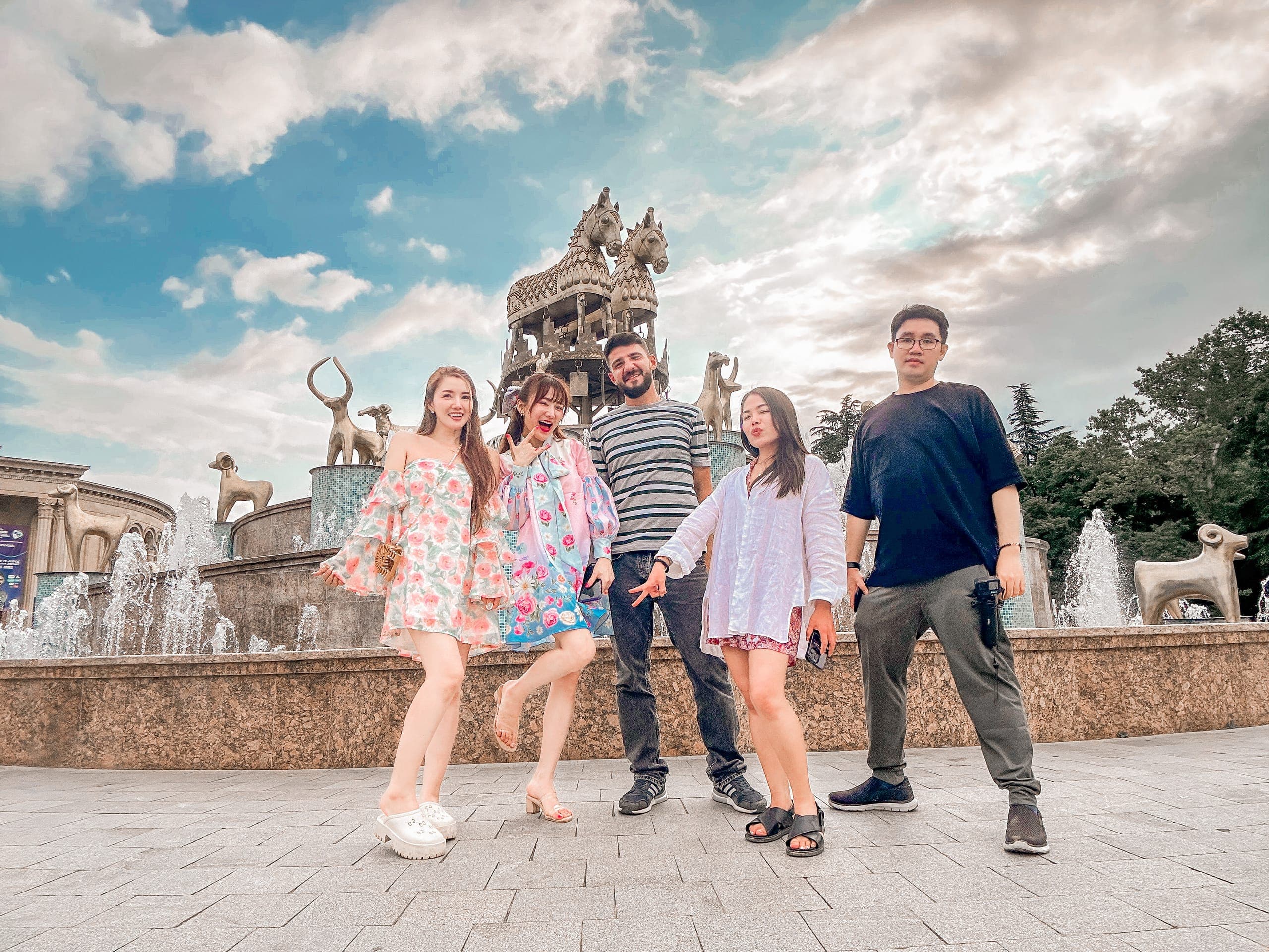 Touring Uplistsikhe with local guide